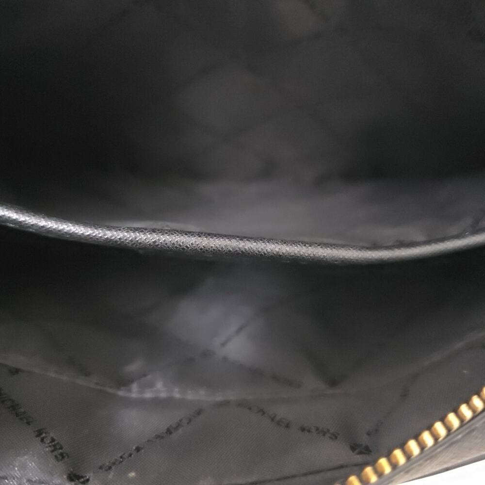 Michael Kors Black Saffiano Leather Crossbody Bag Gold Chain Strap Zip Top Clean - Picture 4 of 9